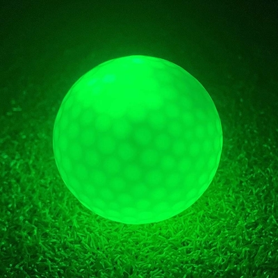 Niestandardowe błyskawiczne światła piłki golfowe Kolorowy asortyment masowy do praktyki sportowej